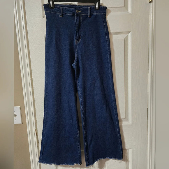 Anniewear LA High Waist Wide Flare Leg Mia Crop Jeans, Dark Wash, Raw Hem, EUC! - Picture 2 of 13